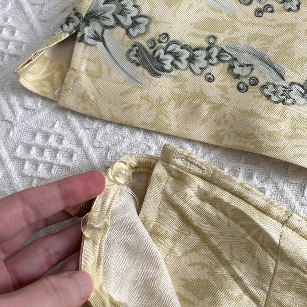 100% silk Tommy Bahama Floral Print Two-Piece Set Yellow Gray Hawaiian 100% silk - Picture 10 of 13